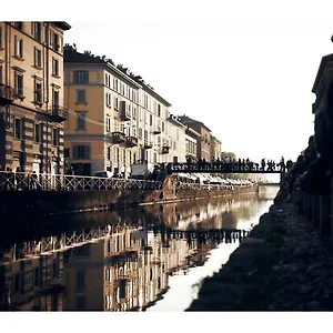 Apartment Taking A Walk In The Beating Heart Of Navigli